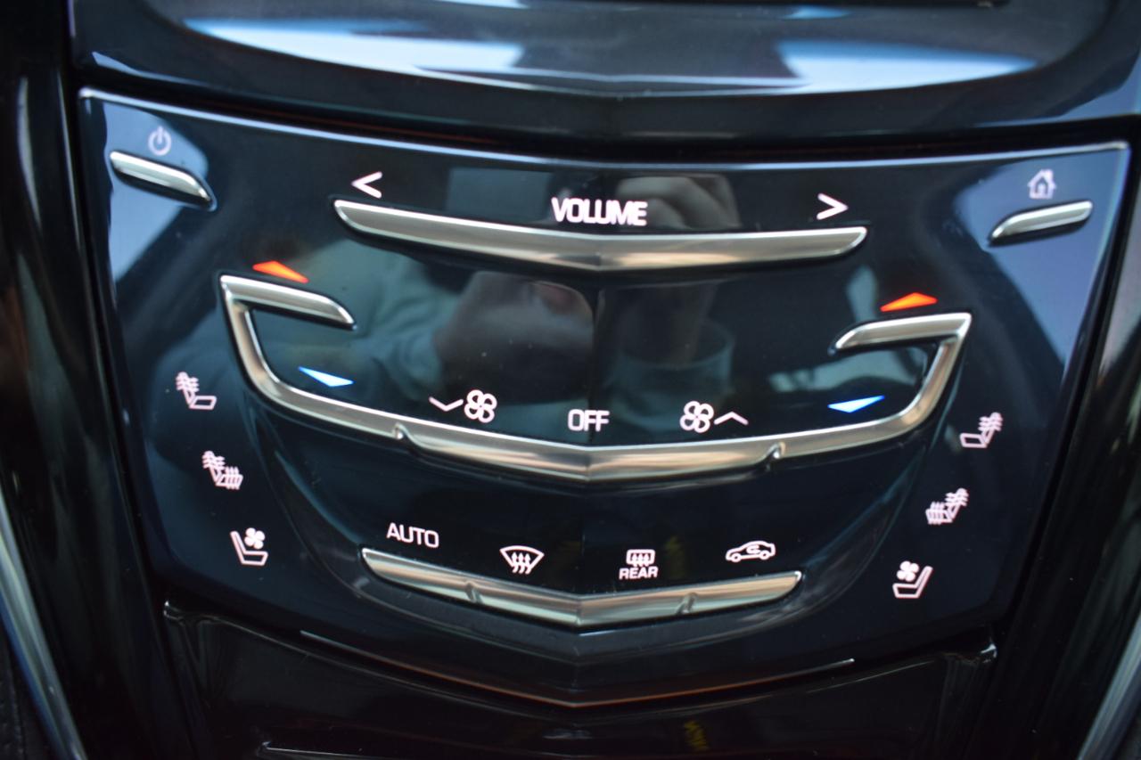 Cadillac Escalade Luxury 2WD 2015