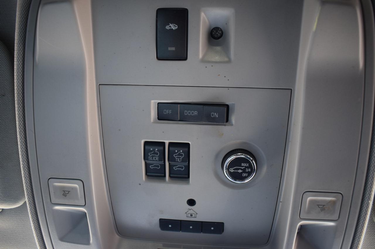 Cadillac Escalade Luxury 2WD 2015