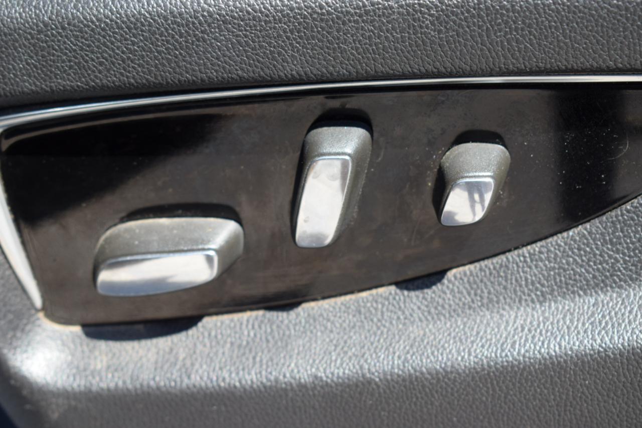 Cadillac Escalade Luxury 2WD 2015