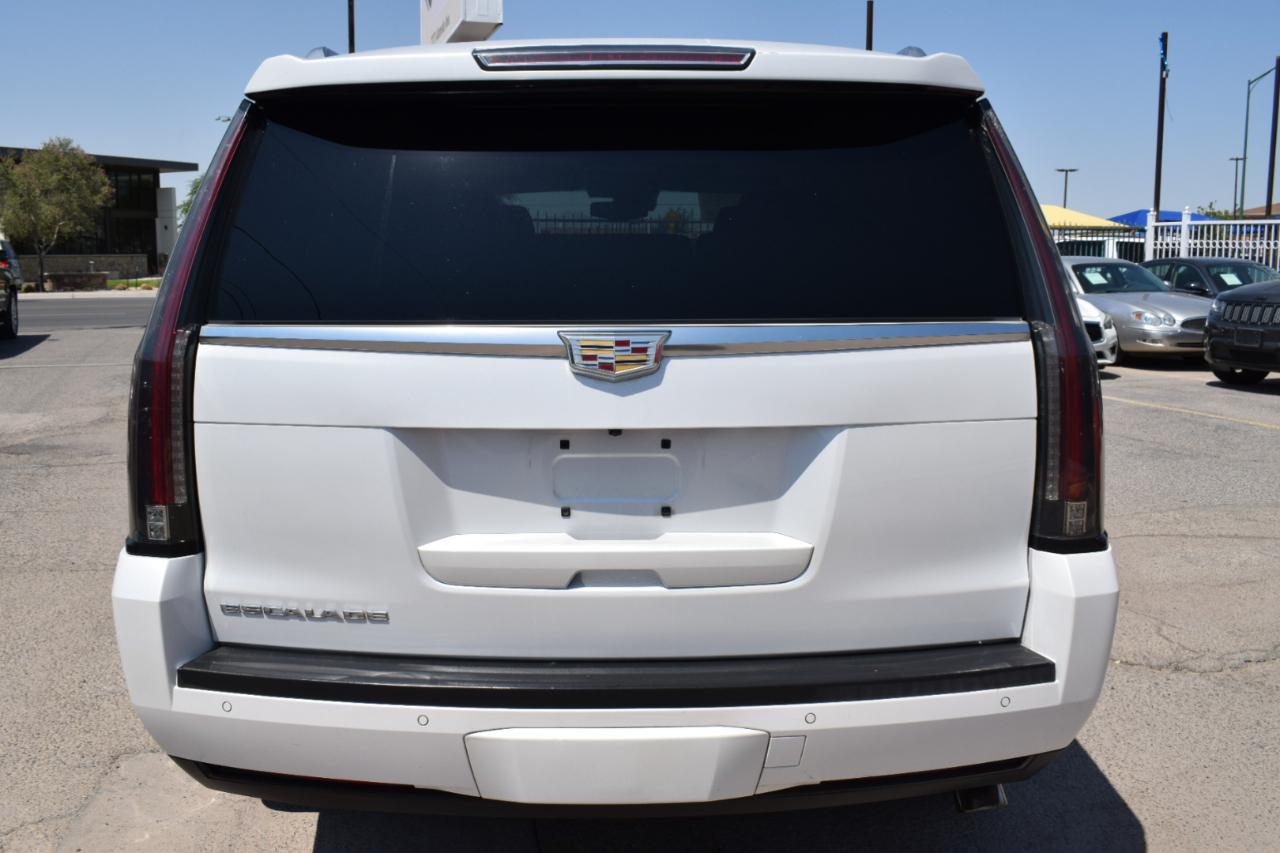 Cadillac Escalade Luxury 4WD 2016