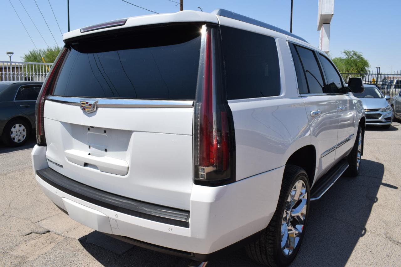 Cadillac Escalade Luxury 4WD 2016