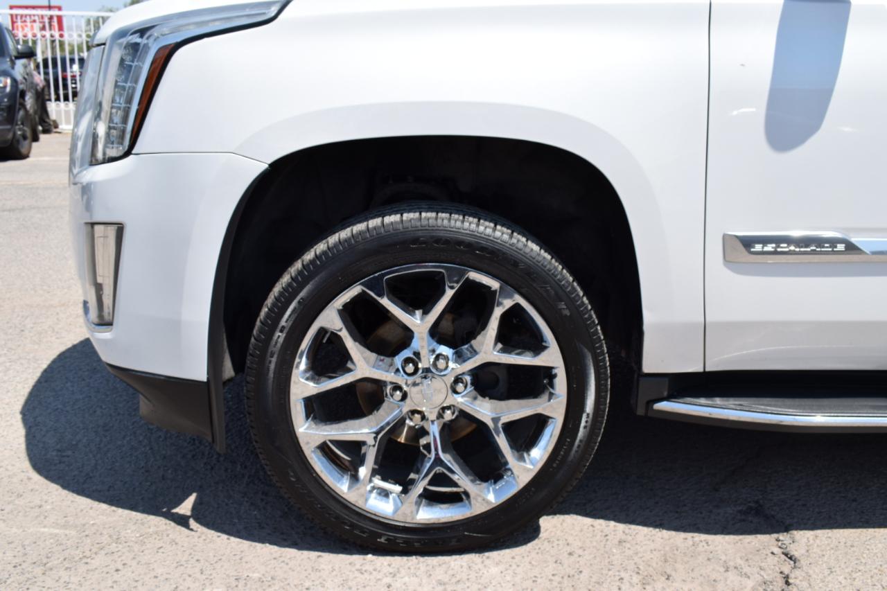Cadillac Escalade Luxury 4WD 2016