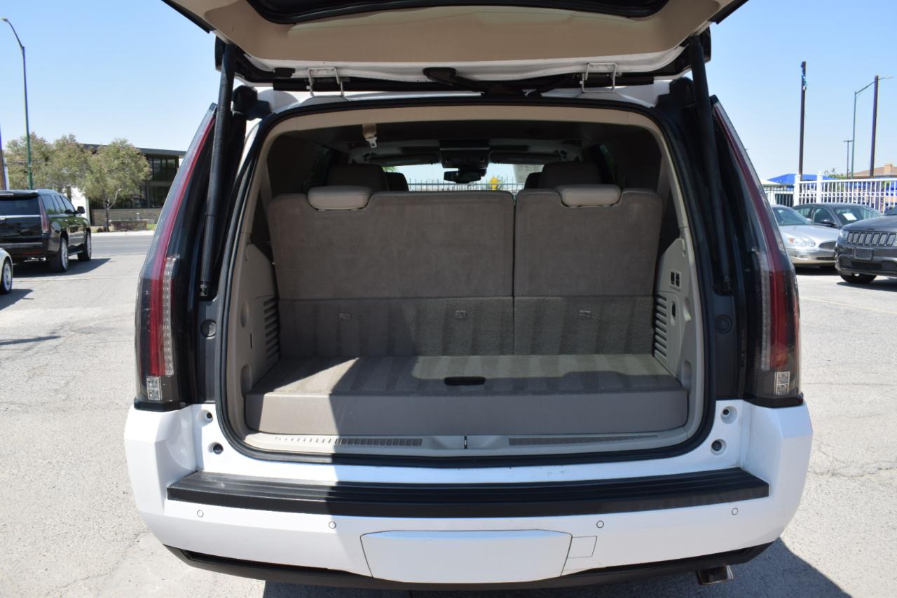 Cadillac Escalade Luxury 4WD 2016