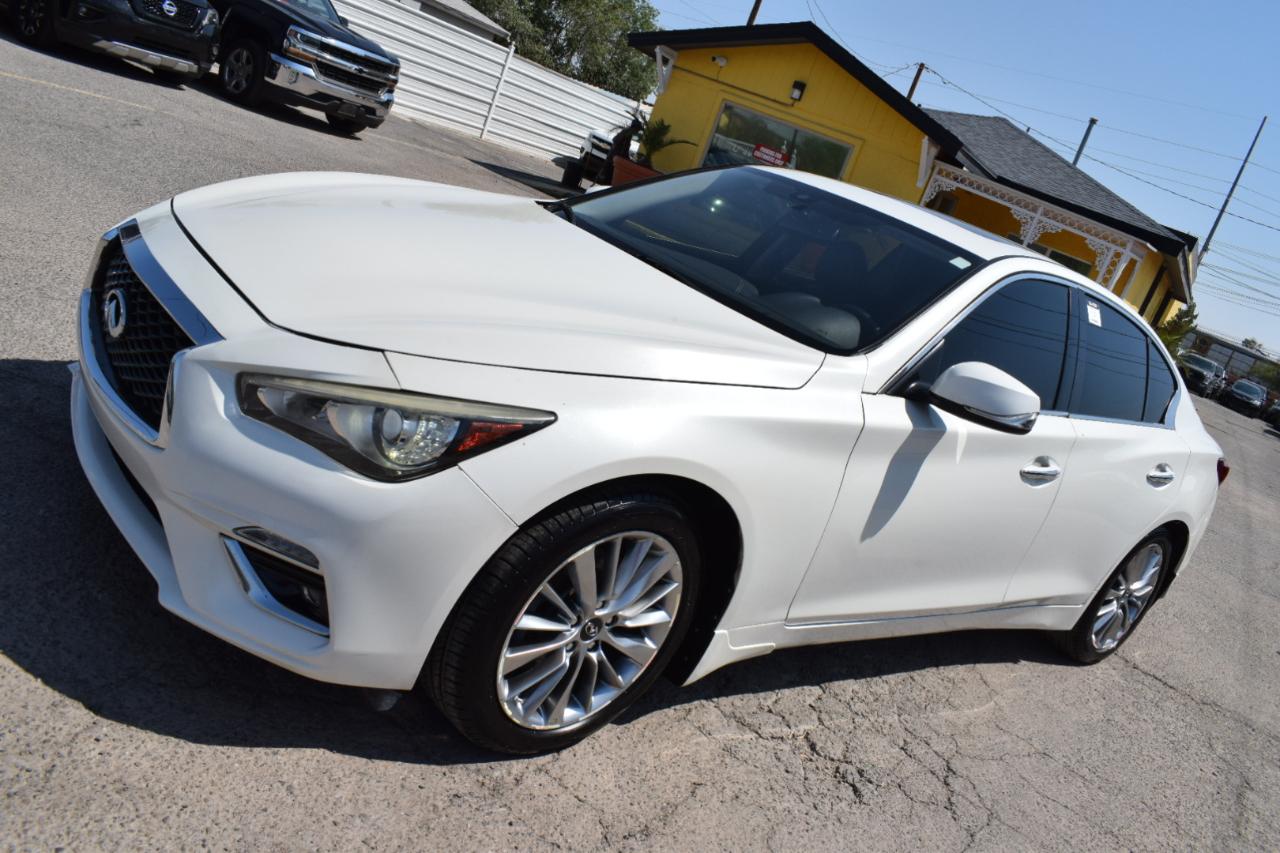 Infiniti Q50 3.0t LUXE AWD 2018