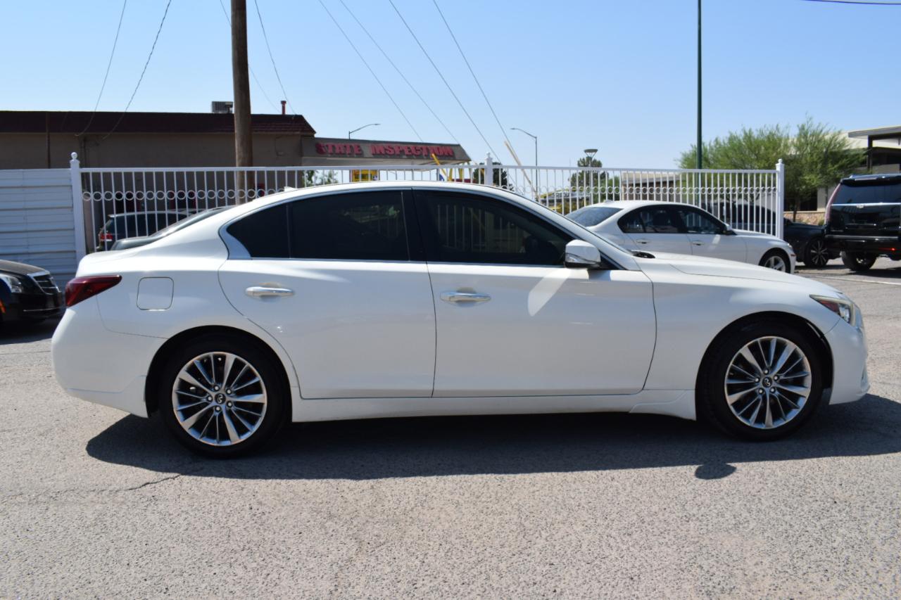 Infiniti Q50 3.0t LUXE AWD 2018