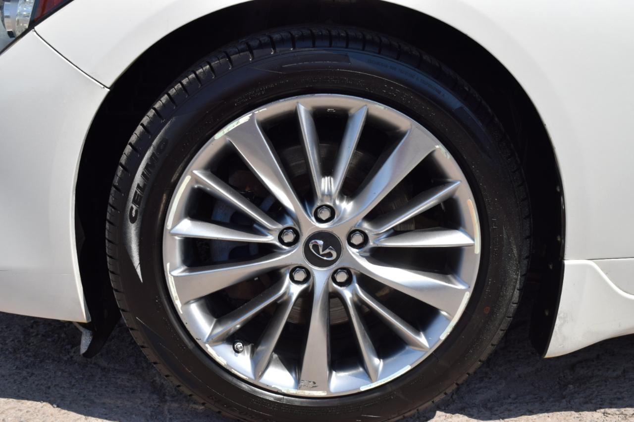 Infiniti Q50 3.0t LUXE AWD 2018