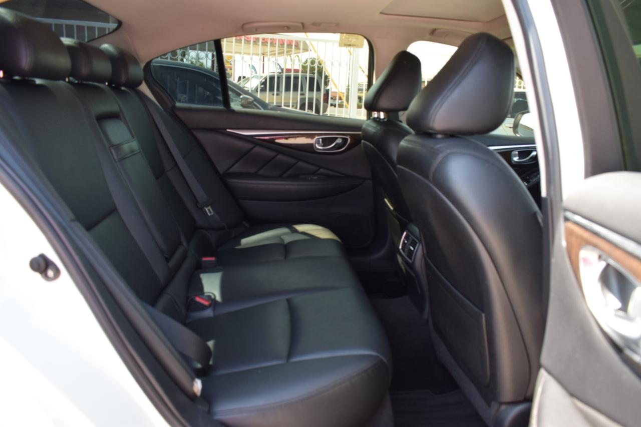 Infiniti Q50 3.0t LUXE AWD 2018