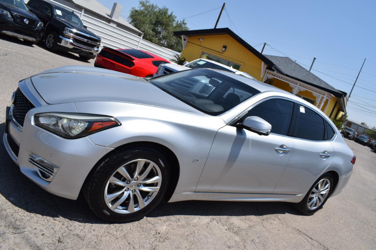 Infiniti Q70 3.7 2017
