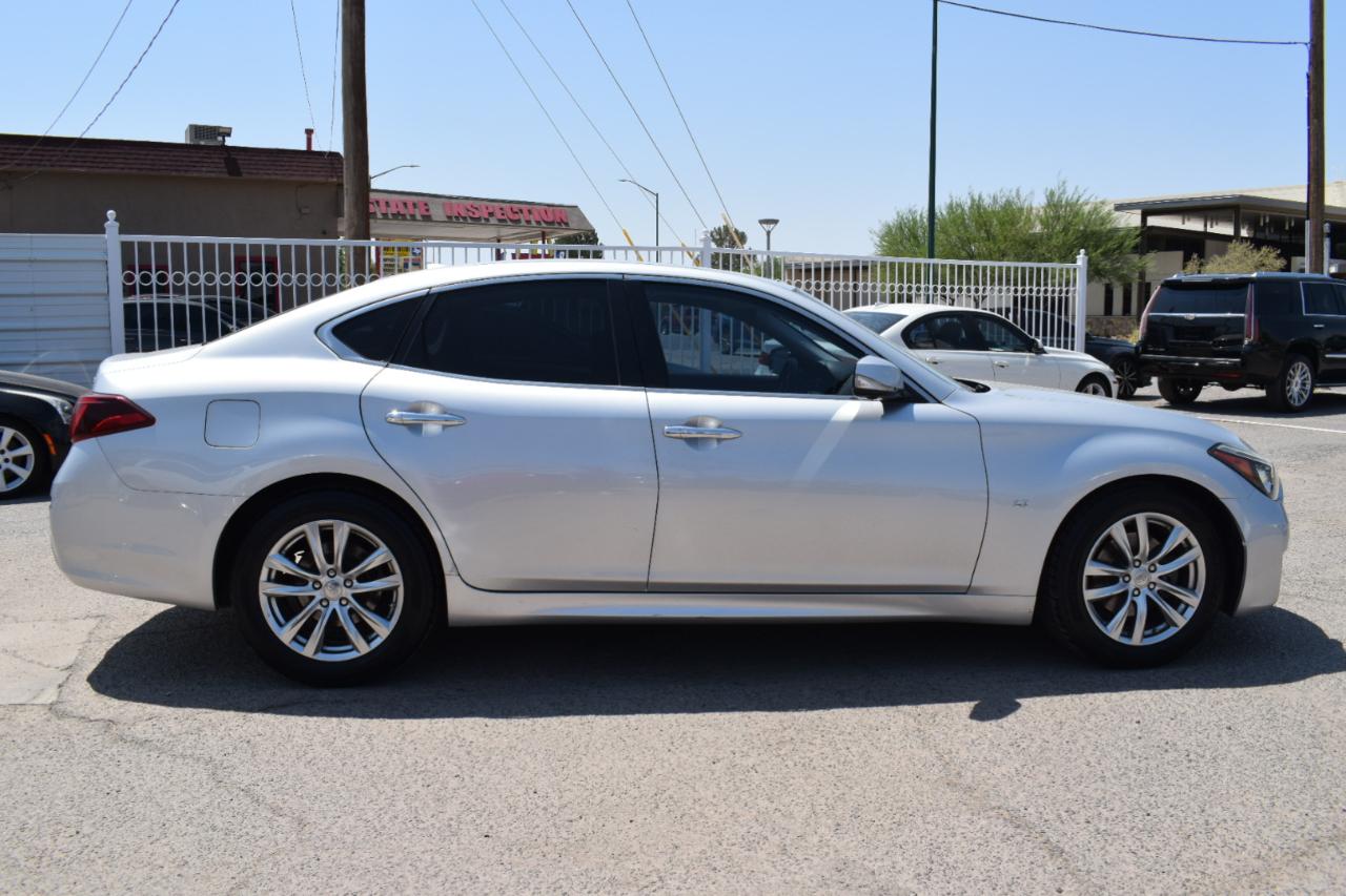 Infiniti Q70 3.7 2017