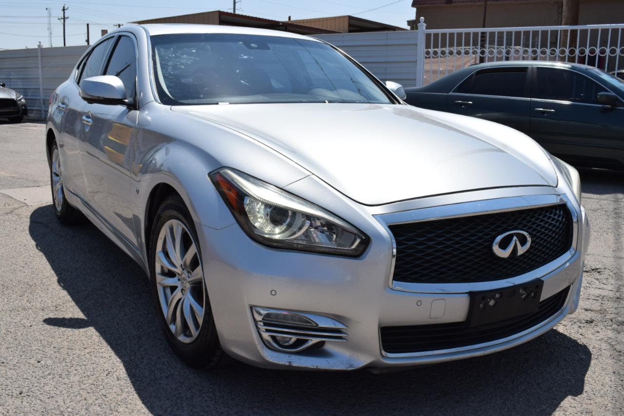 Infiniti Q70 3.7 2017