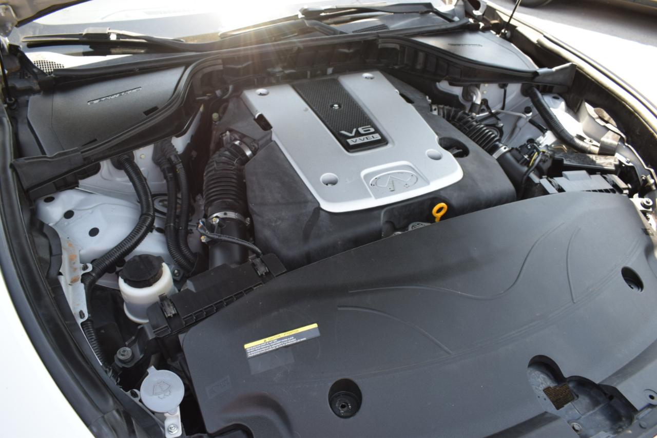 Infiniti Q70 3.7 2017