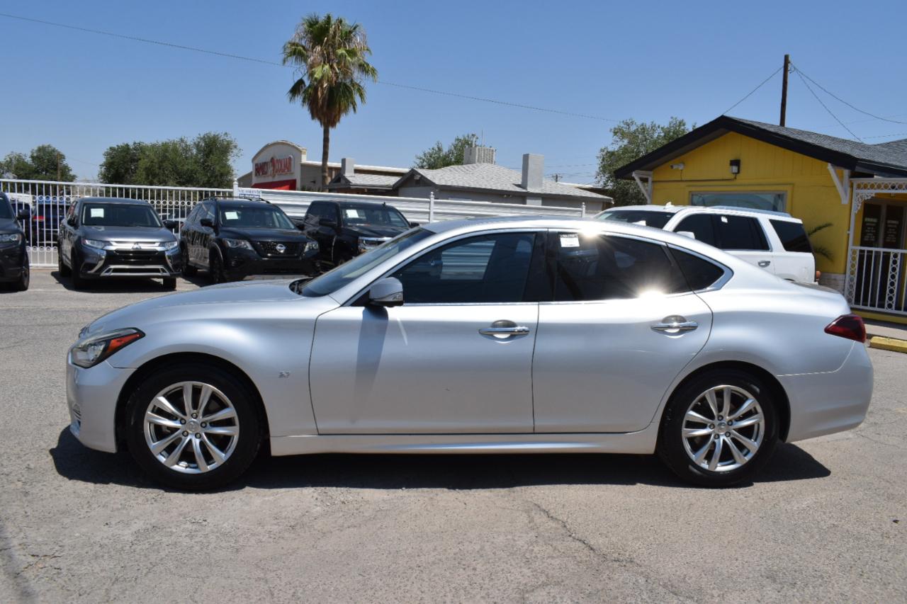 Infiniti Q70 3.7 2017