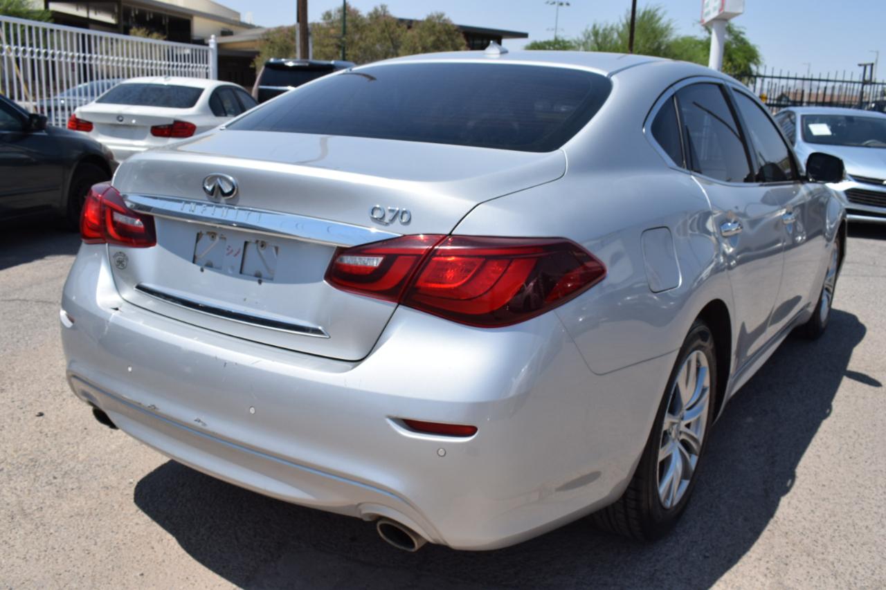Infiniti Q70 3.7 2017