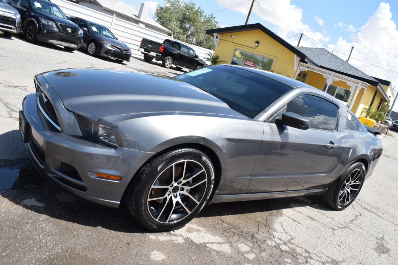 Ford Mustang V6 Coupe 2014