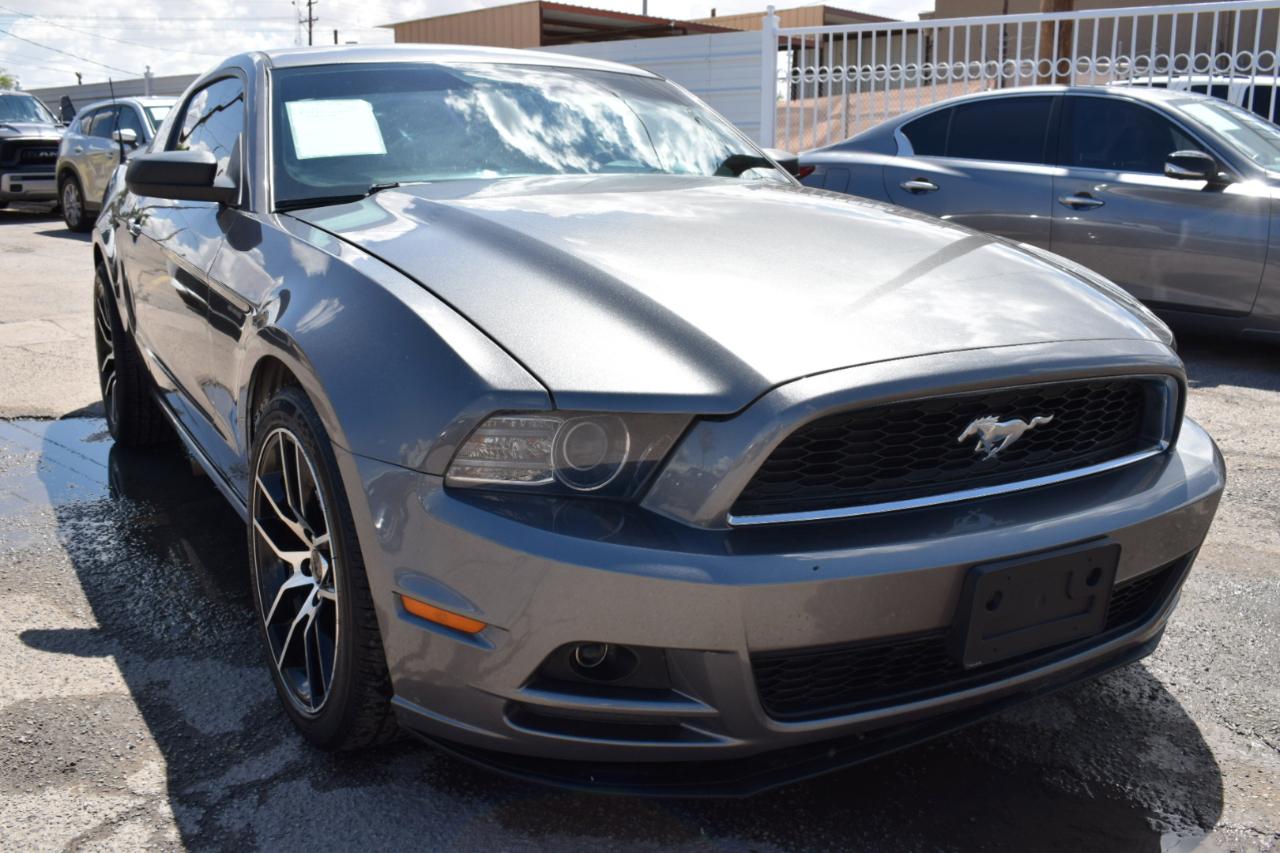 Ford Mustang V6 Coupe 2014