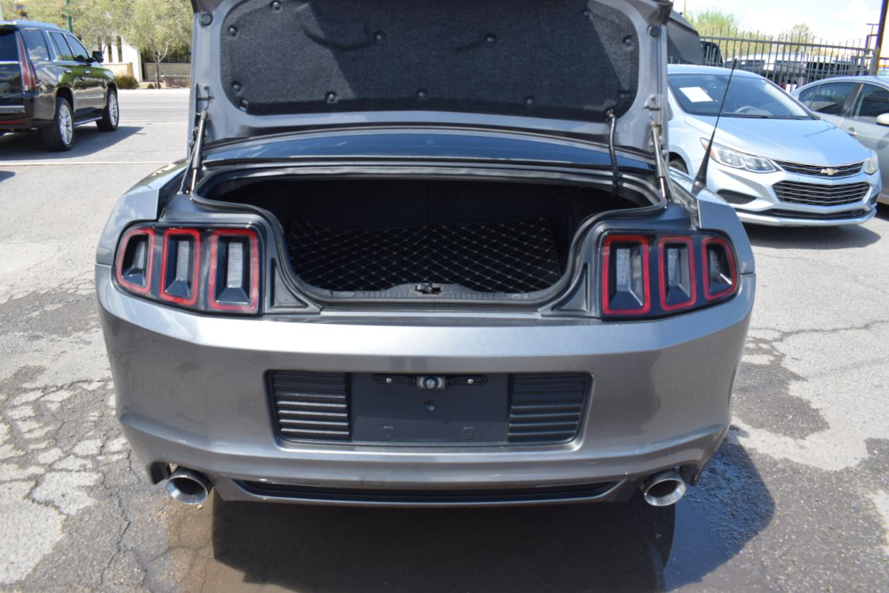 Ford Mustang V6 Coupe 2014