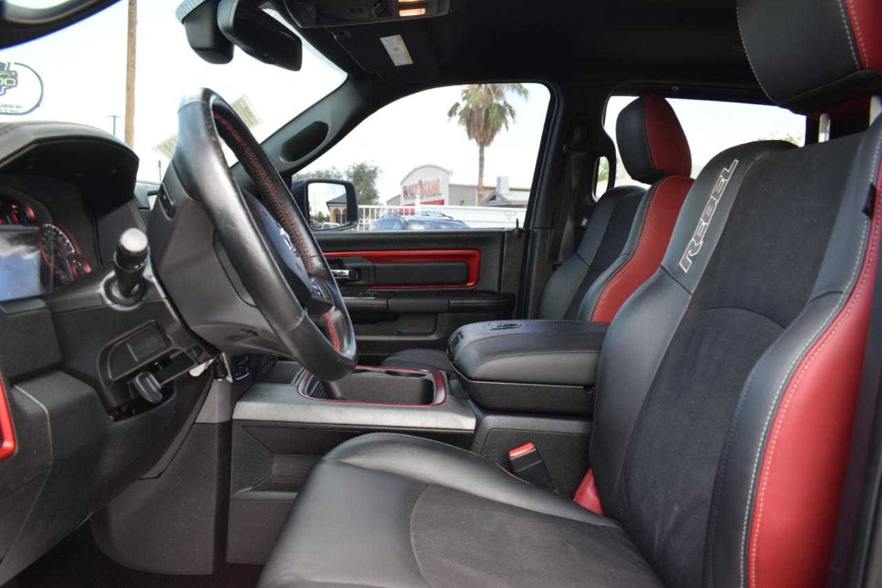 RAM 1500 Rebel Crew Cab SWB 4WD 2015