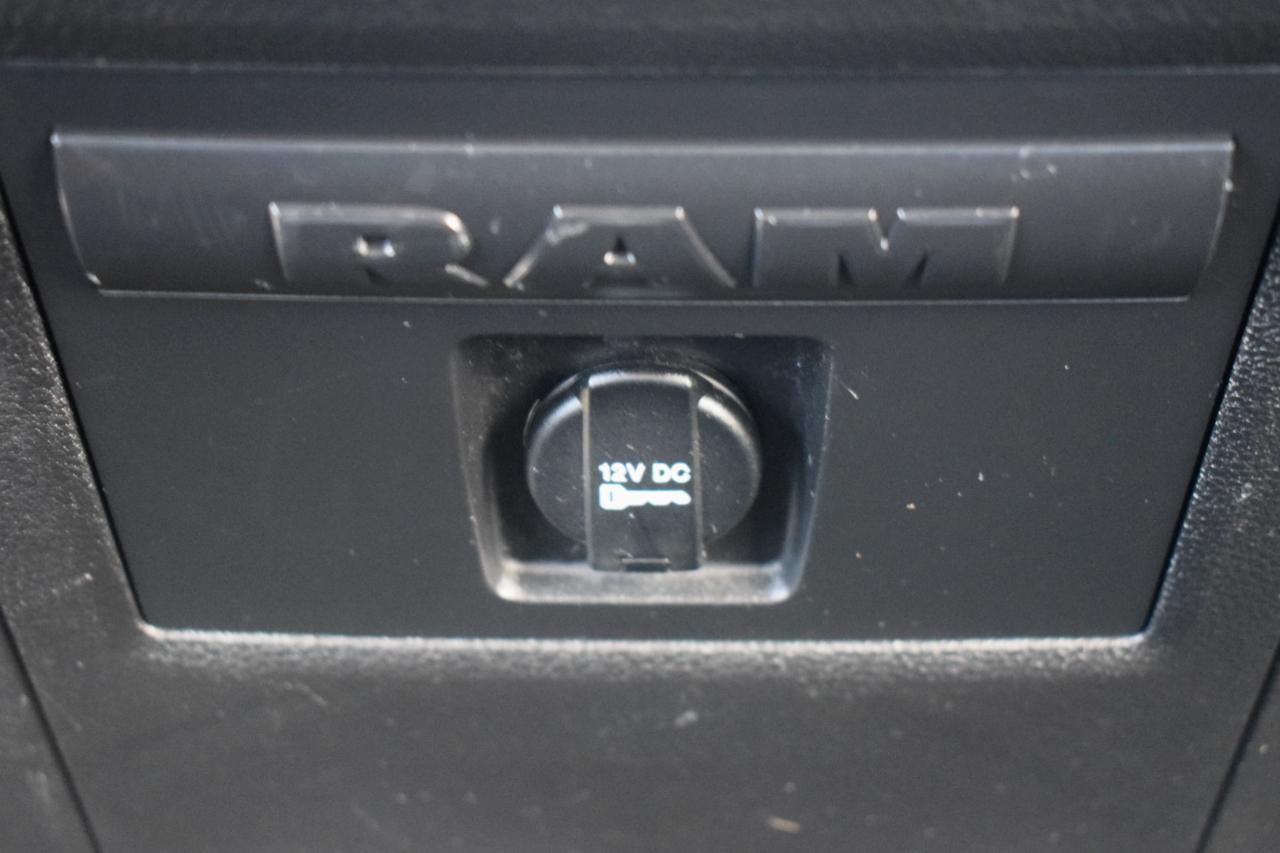 RAM 1500 Rebel Crew Cab SWB 4WD 2015