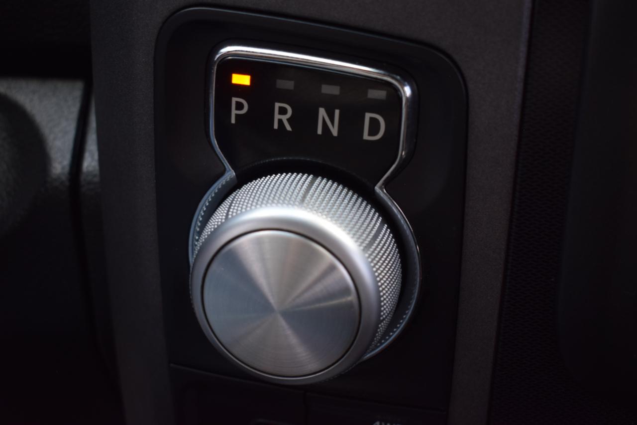 RAM 1500 Rebel Crew Cab SWB 4WD 2015