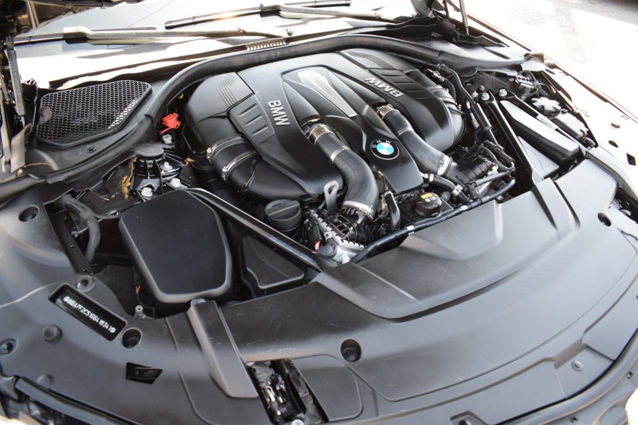 BMW 7-Series 750i xDrive 2016