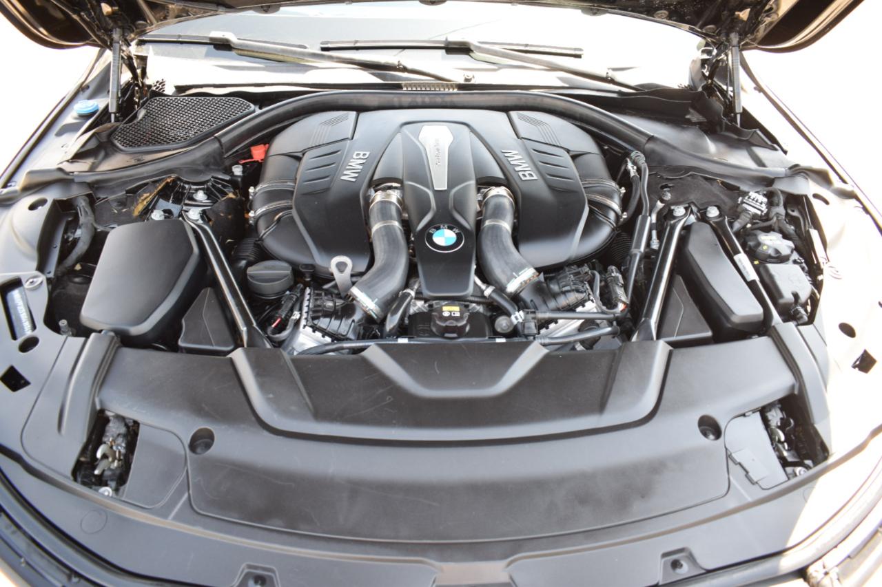 BMW 7-Series 750i xDrive 2016