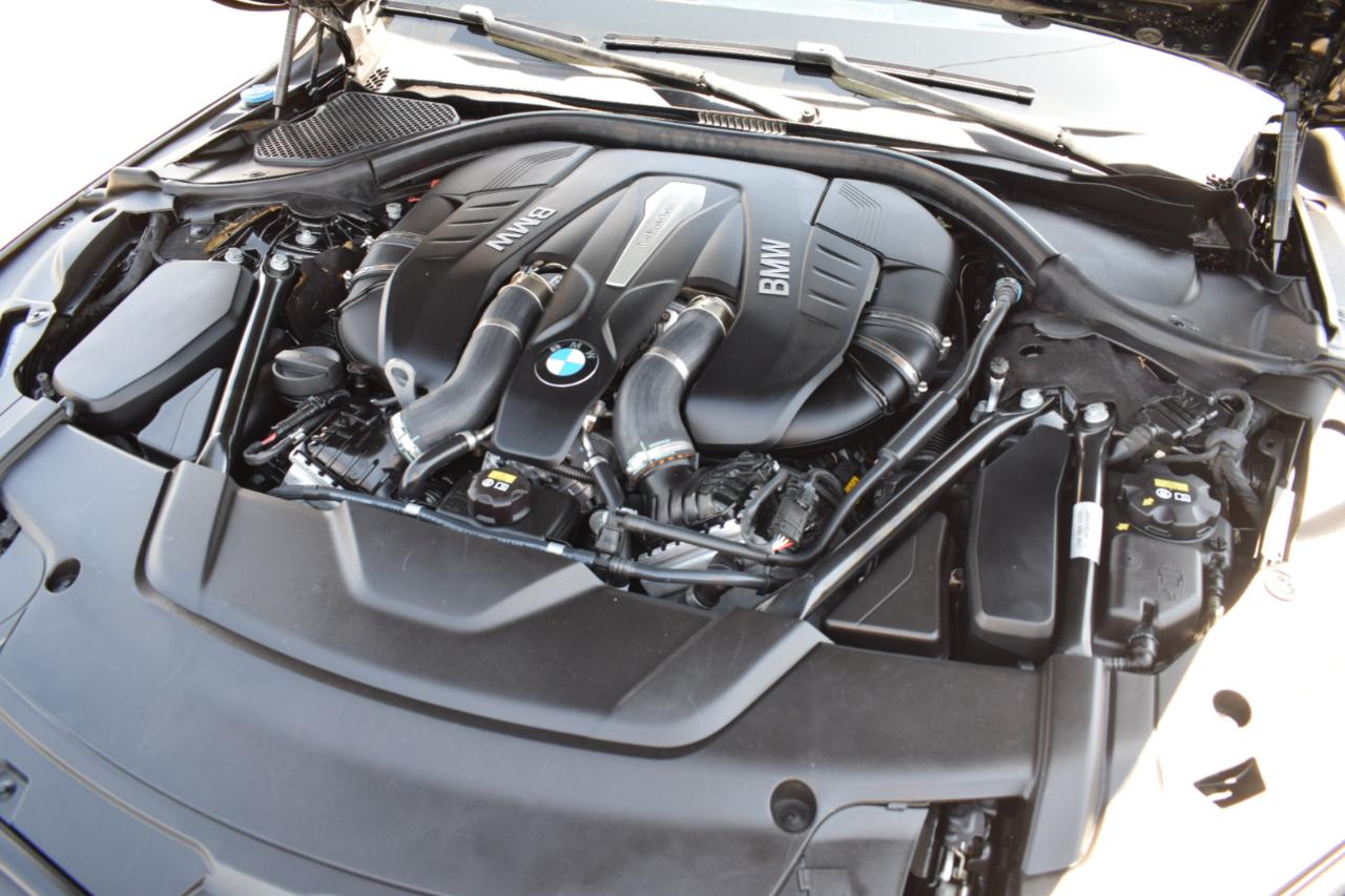 BMW 7-Series 750i xDrive 2016