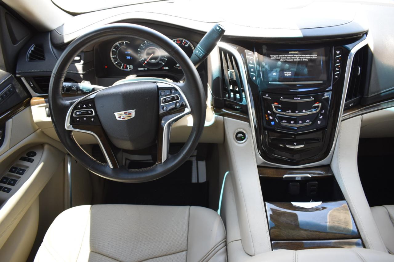 Cadillac Escalade Luxury 4WD 2018
