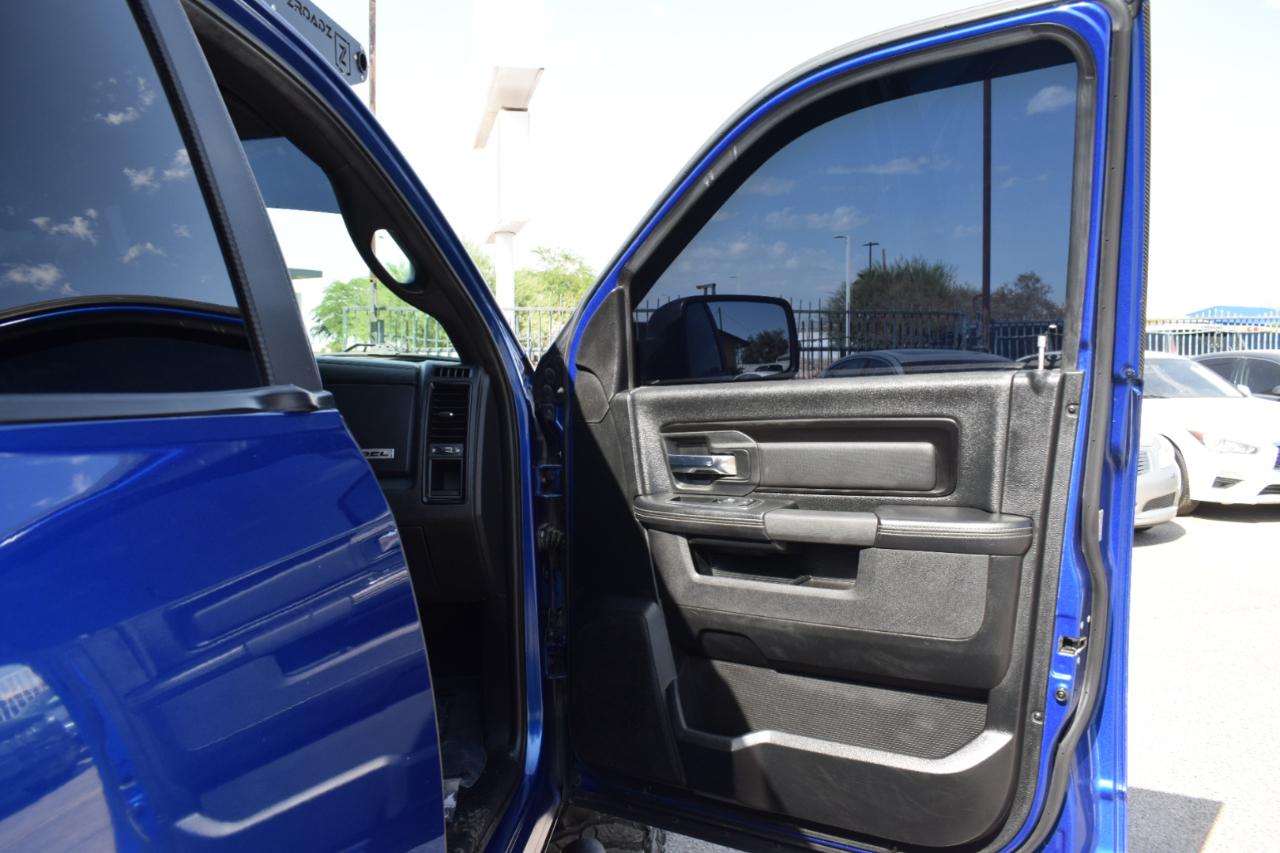 RAM 1500 Rebel Crew Cab SWB 2WD 2017