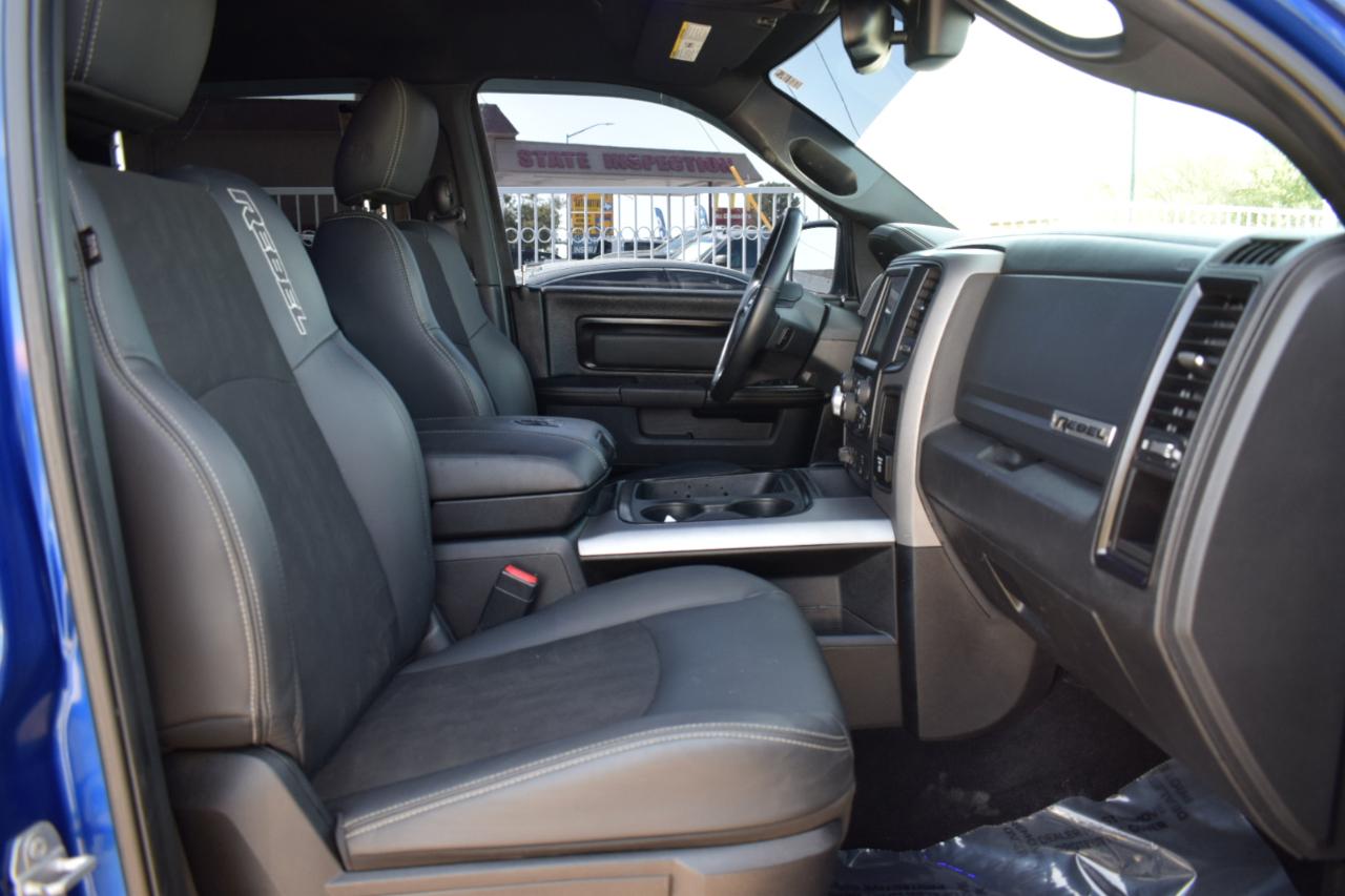 RAM 1500 Rebel Crew Cab SWB 2WD 2017