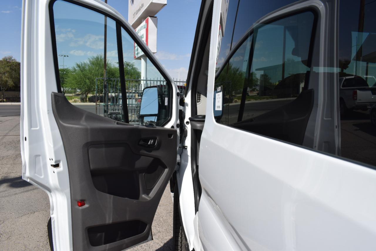 Ford Transit 350 Wagon Med. Roof XL w/Sliding Pass. 148-in. WB 2026