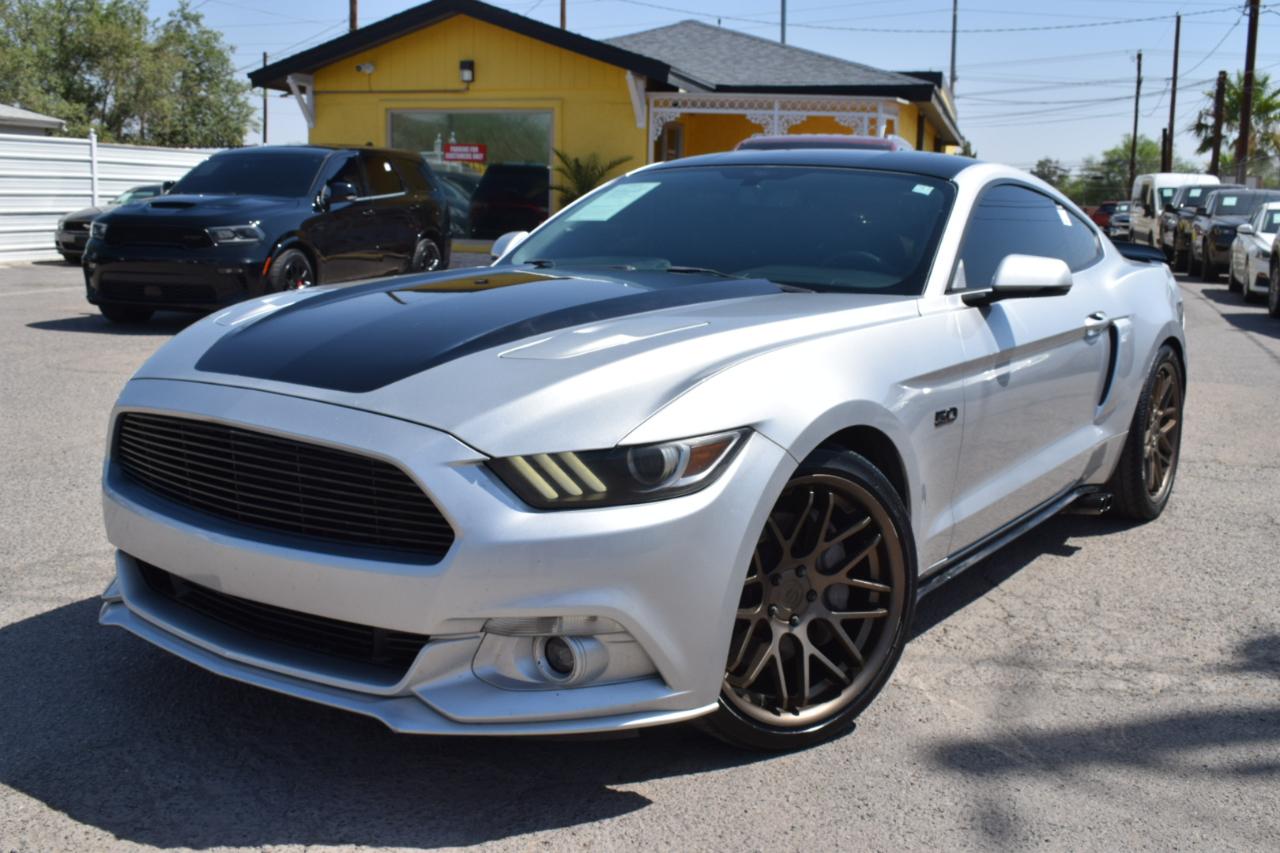 Ford Mustang GT Premium Coupe 2017