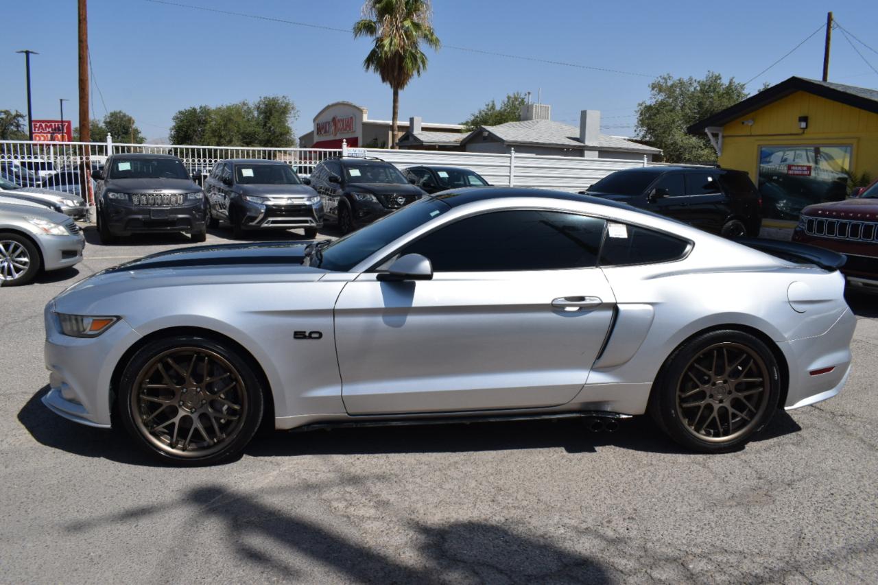 Ford Mustang GT Premium Coupe 2017