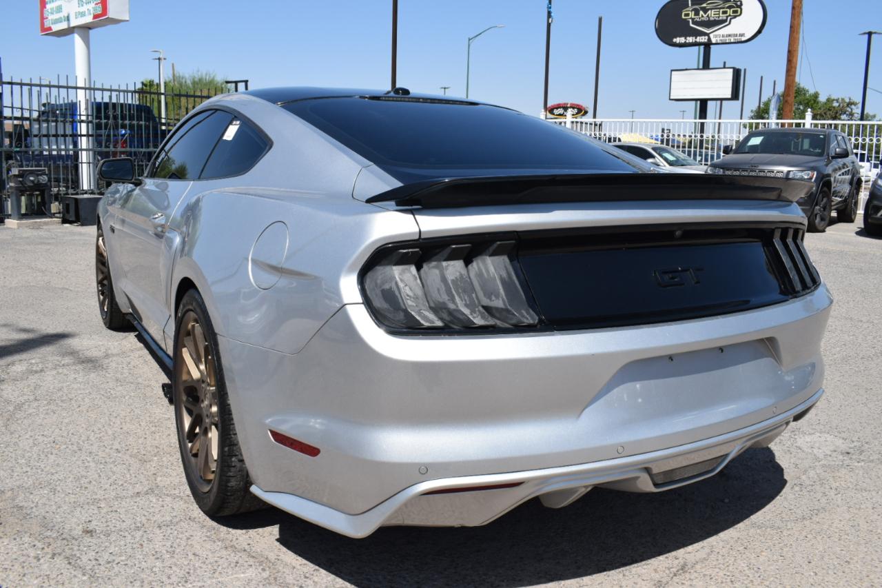 Ford Mustang GT Premium Coupe 2017