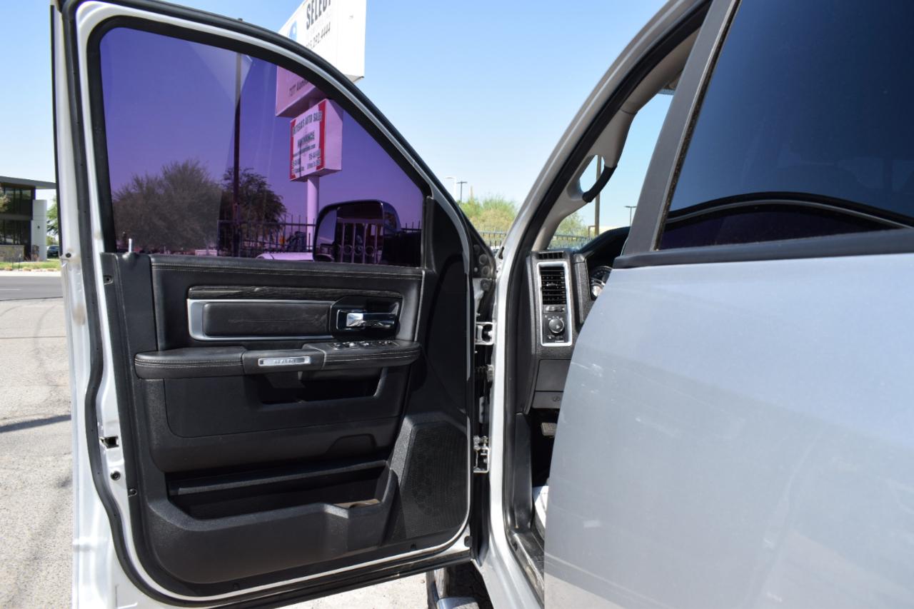 RAM 2500 Longhorn Crew Cab SWB 4WD 2015