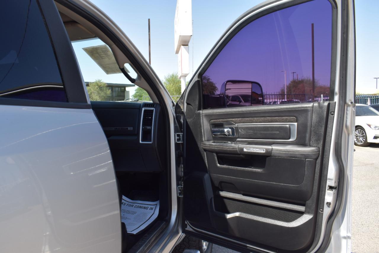 RAM 2500 Longhorn Crew Cab SWB 4WD 2015