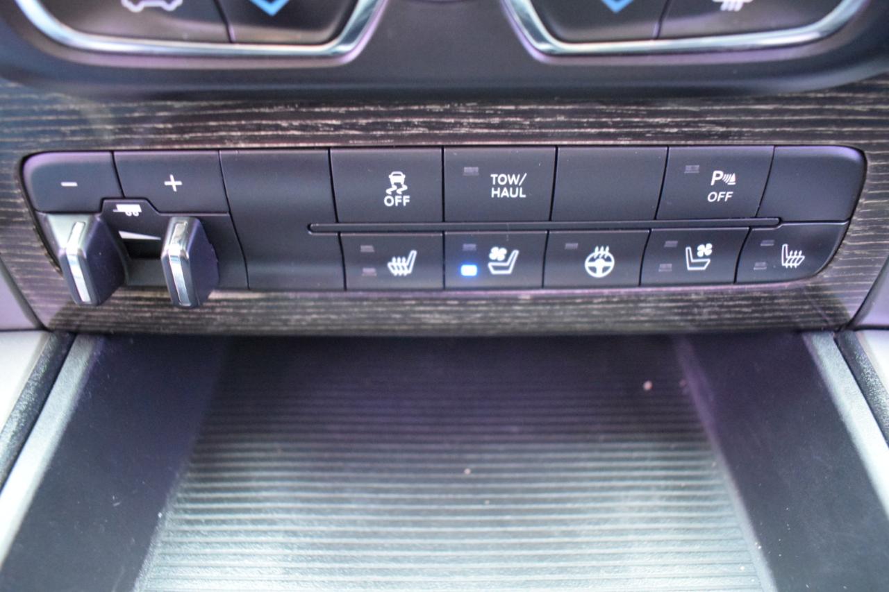 RAM 2500 Longhorn Crew Cab SWB 4WD 2015