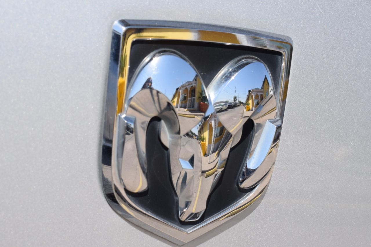RAM 2500 Longhorn Crew Cab SWB 4WD 2015