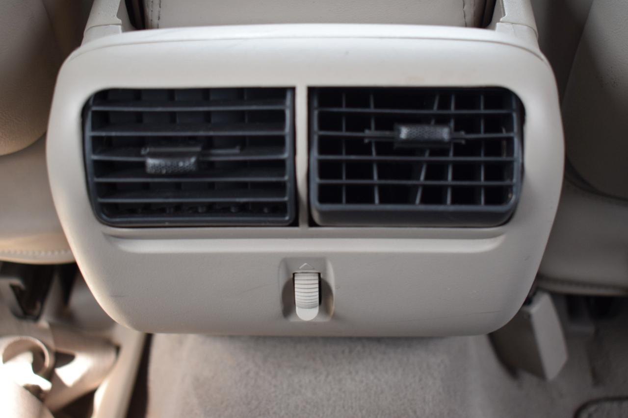 Lincoln Town Car Signature 2004