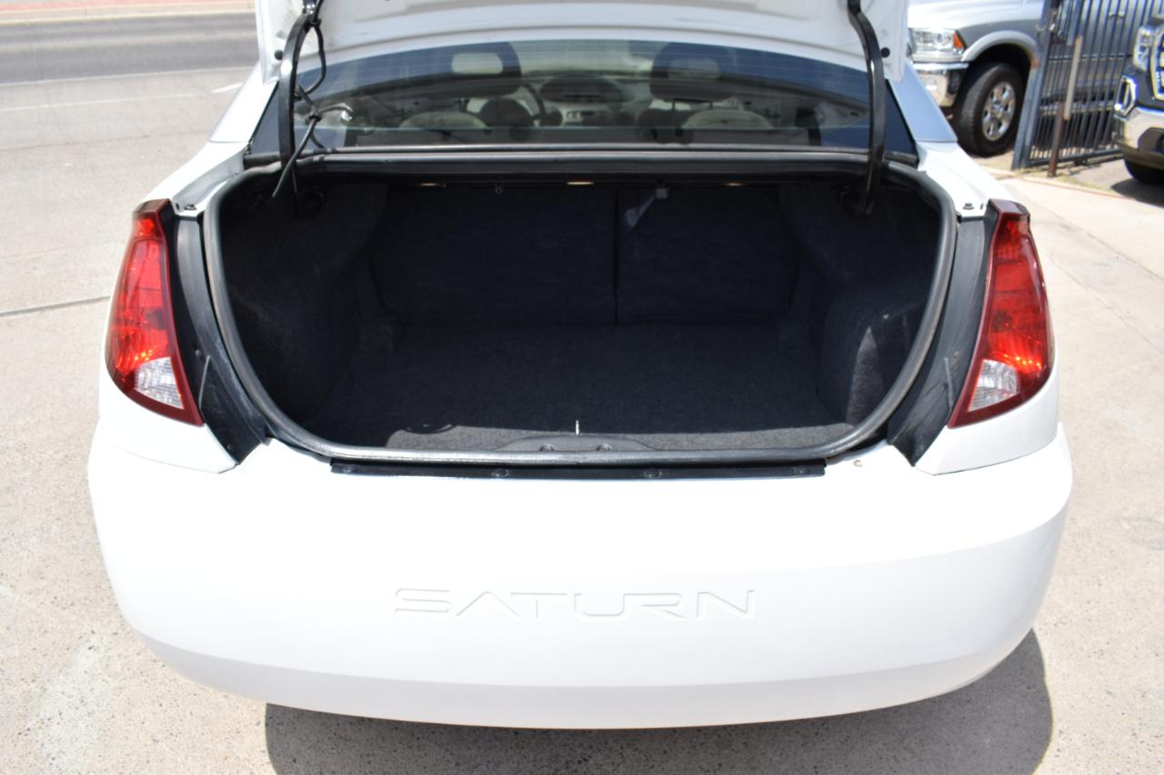 Saturn ION Sedan 3 2003