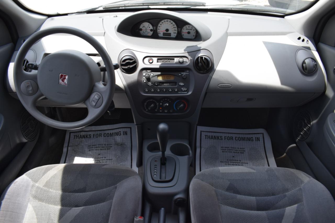 Saturn ION Sedan 3 2003