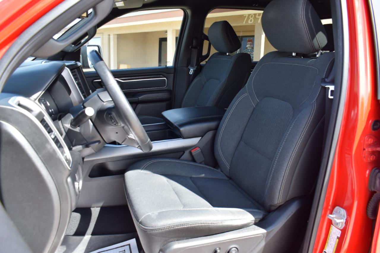RAM 1500 Big Horn Crew Cab SWB 4WD 2019