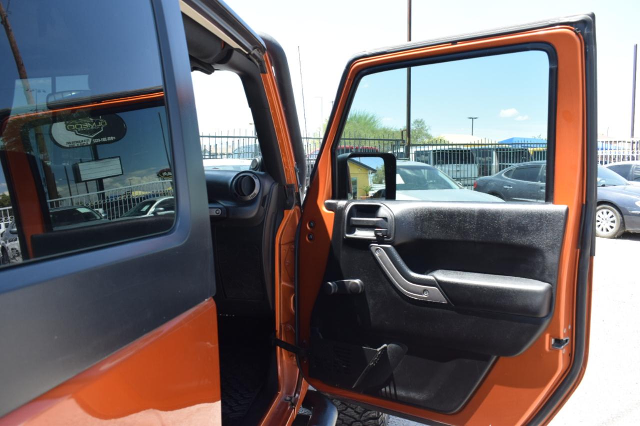 Jeep Wrangler Sport 4WD 2011