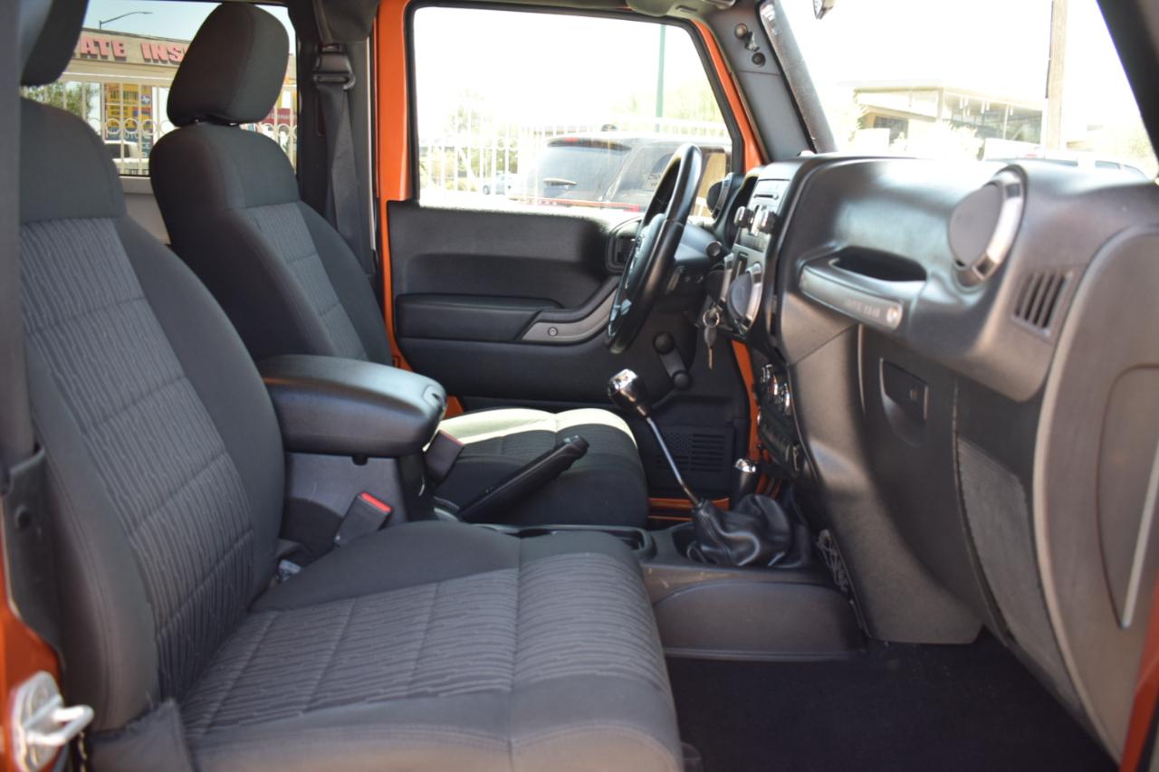 Jeep Wrangler Sport 4WD 2011