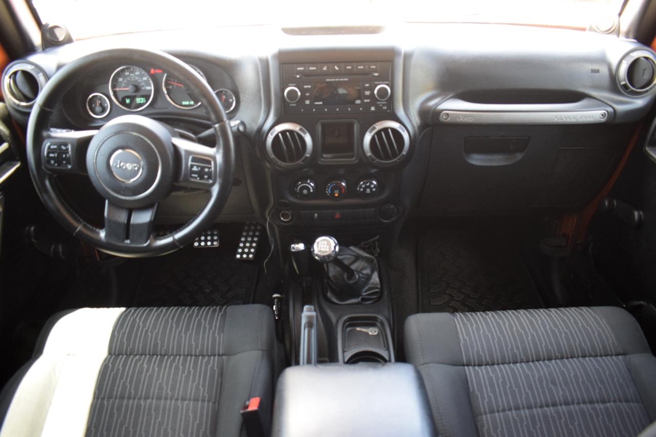 Jeep Wrangler Sport 4WD 2011