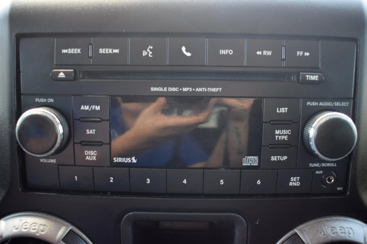 Jeep Wrangler Sport 4WD 2011