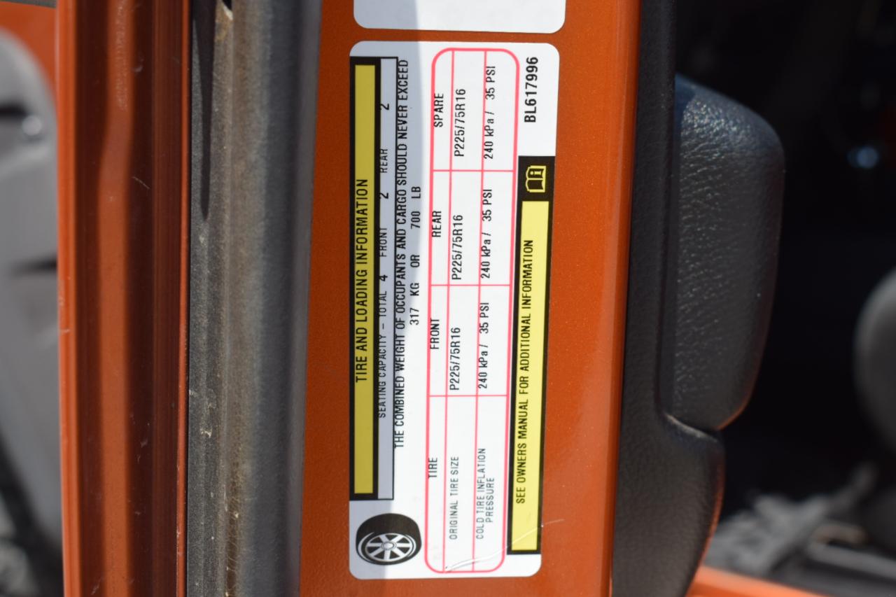 Jeep Wrangler Sport 4WD 2011
