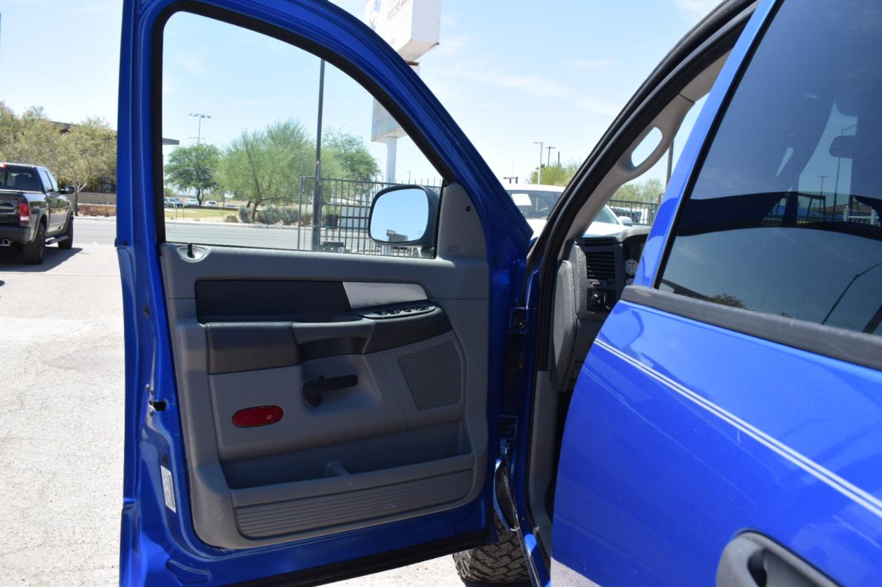 Dodge Ram 1500 SLT Quad Cab 4WD 2007