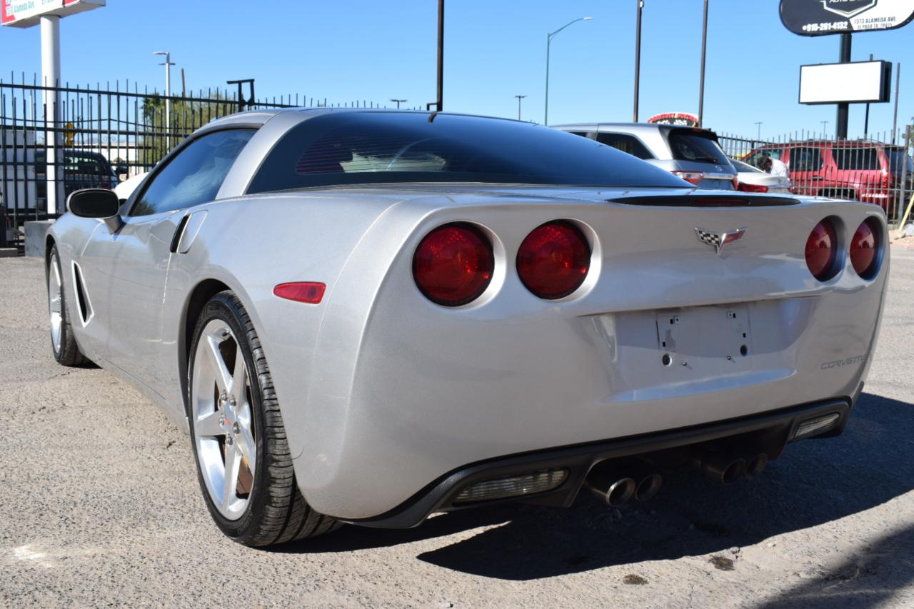 Chevrolet Corvette Coupe 2005
