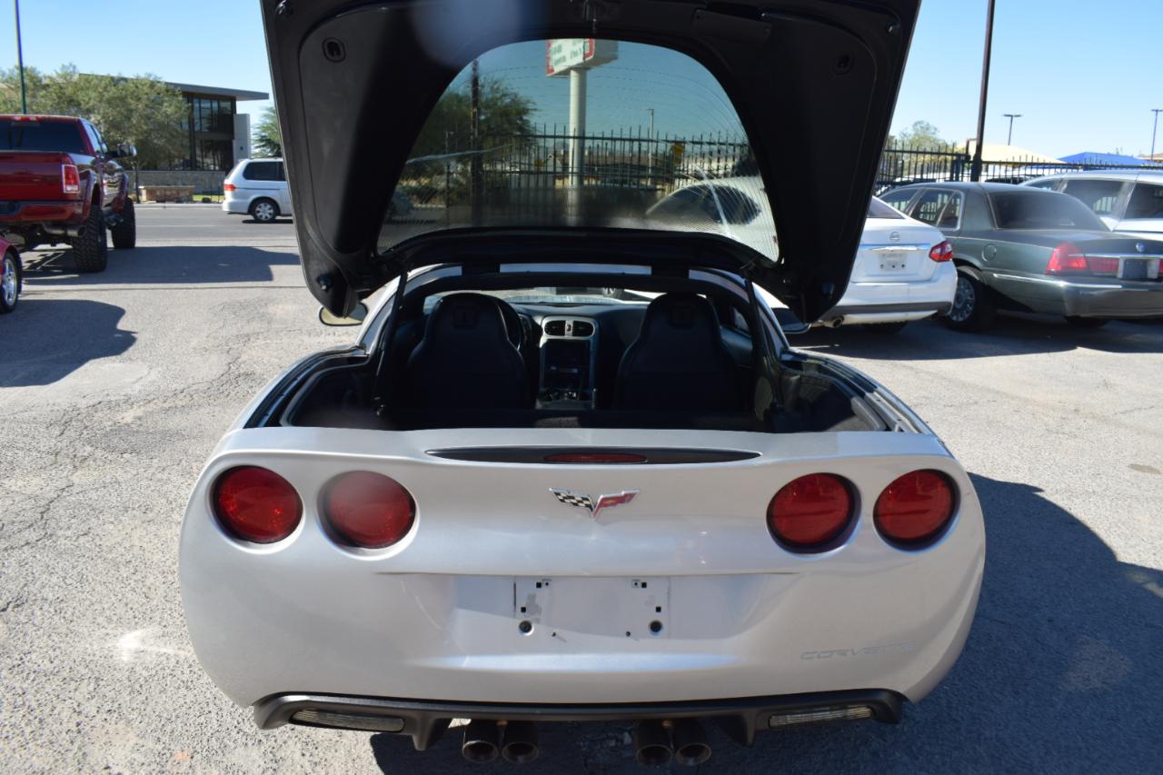 Chevrolet Corvette Coupe 2005
