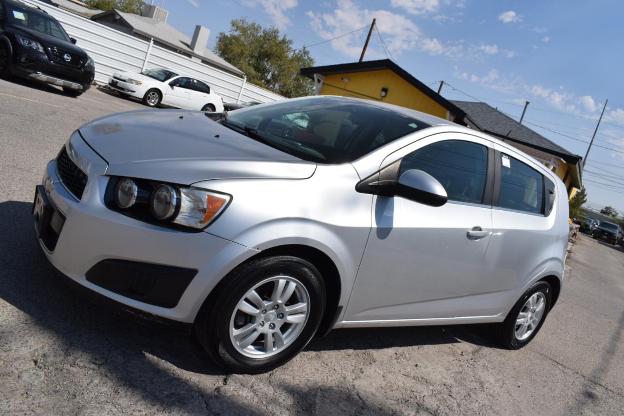 Chevrolet Sonic LT Auto 5-Door 2015